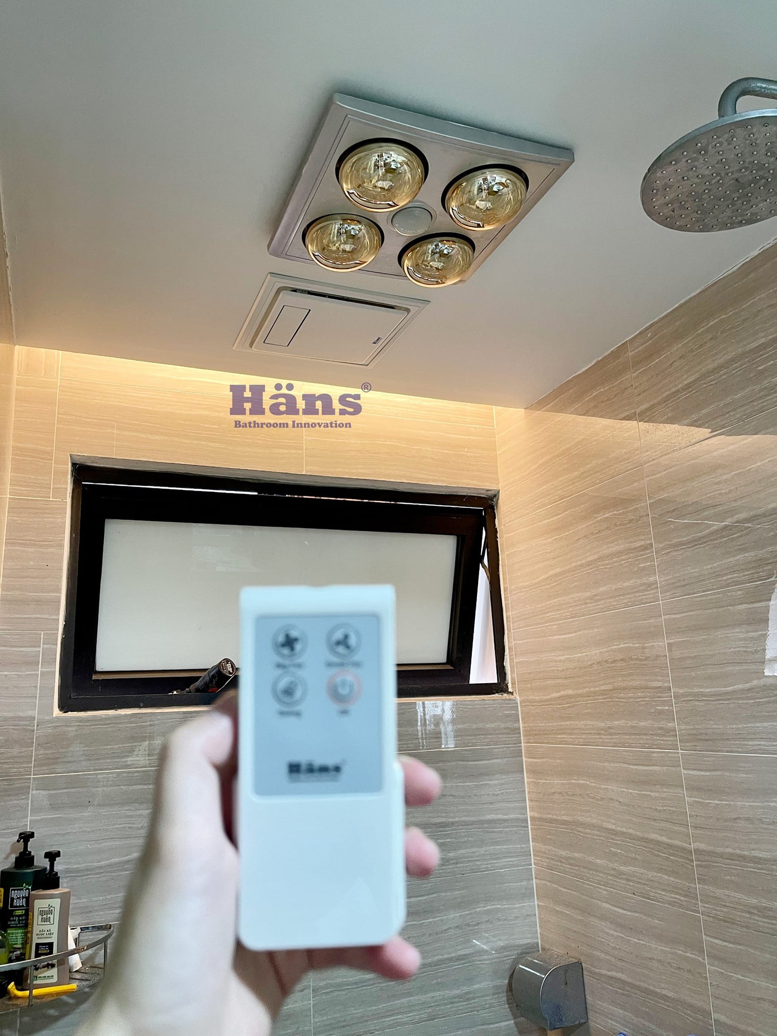 đèn sưởi nhà tắm âm trần